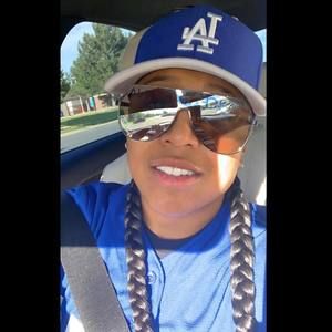 Meet your Posher, Desi